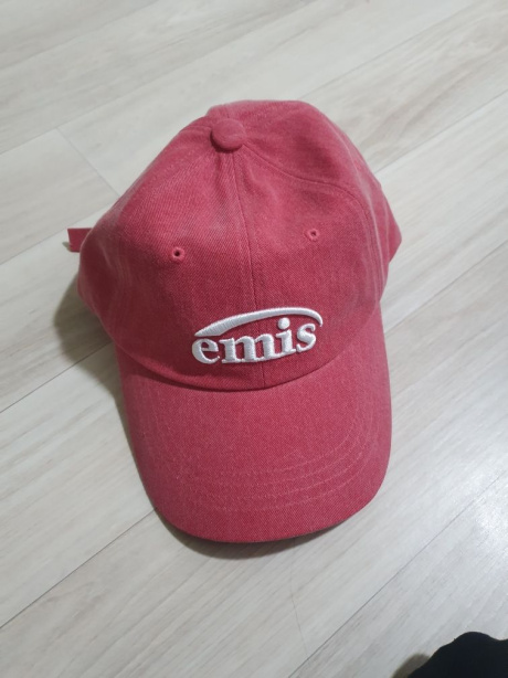 이미스(EMIS) NEW LOGO PIGMENT BALL CAP-RED 후기