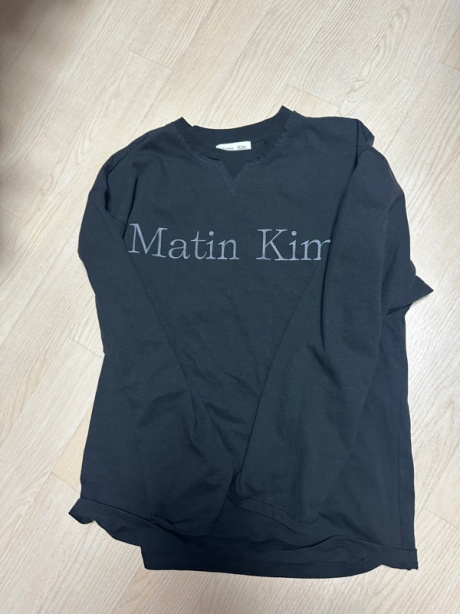 마뗑킴(MATIN KIM) MATIN TYPO LONG SLEEVE TOP IN BLACK 후기