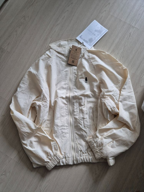 예일(YALE) LIGHT RELAX FIT BLOUSON IVORY 후기