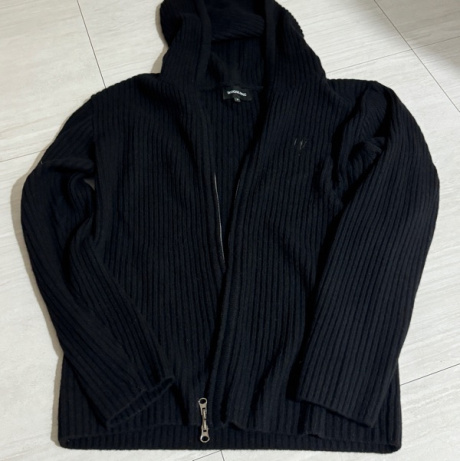 우알롱(WOOALONG) Signature hood knit zip-up - BLACK 후기