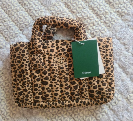 시엔느(SIENNE) Mini Padding Bag (Leopard) 후기
