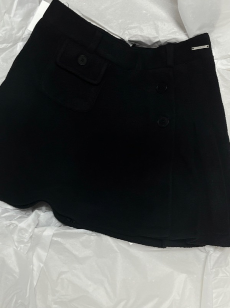 미세키서울(MISEKI SEOUL) Pocket mini skirt BLACK 후기