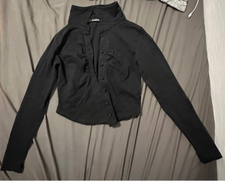 어반드레스(AVANDRESS) Nicole Cara Shirring Shirt BLACK 후기