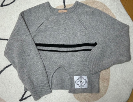 바이탈싸인(VITALSIGN) [LINE] Cut Out Line Knit Pullover (2colors) 후기