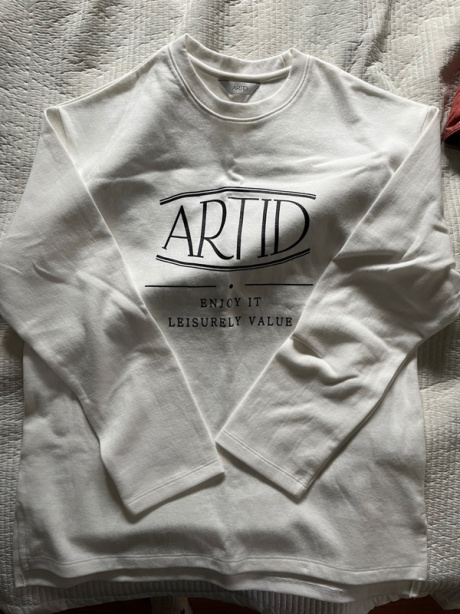 아티드(ARTID) 로고 포인트 오버핏 긴팔 티셔츠_WHITE 후기