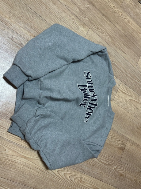썸웨어버터(SOMEWHEREBUTTER) new wave logo sweatshirt - melange grey 후기