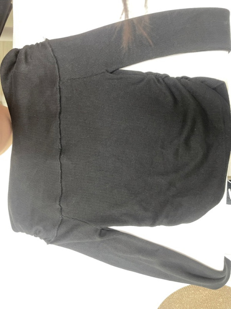 카미노(CAMINO) 23 FW 넥 리본 셔링 오프숄더 티셔츠 (블랙) 후기