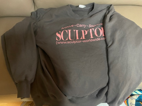 스컬프터(SCULPTOR) Classic Logo Sweatshirt Charcoal 후기