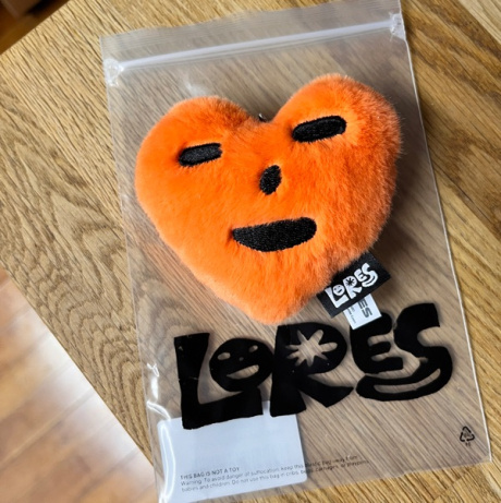로어즈(LORES) Heart Plush Keyring - Orange 후기