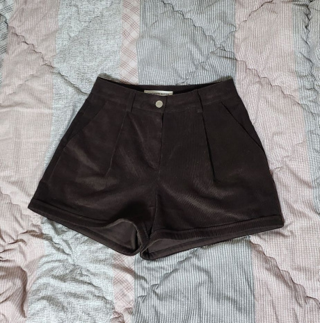 썸웨어버터(SOMEWHEREBUTTER) Corduroy short pants - brown 후기