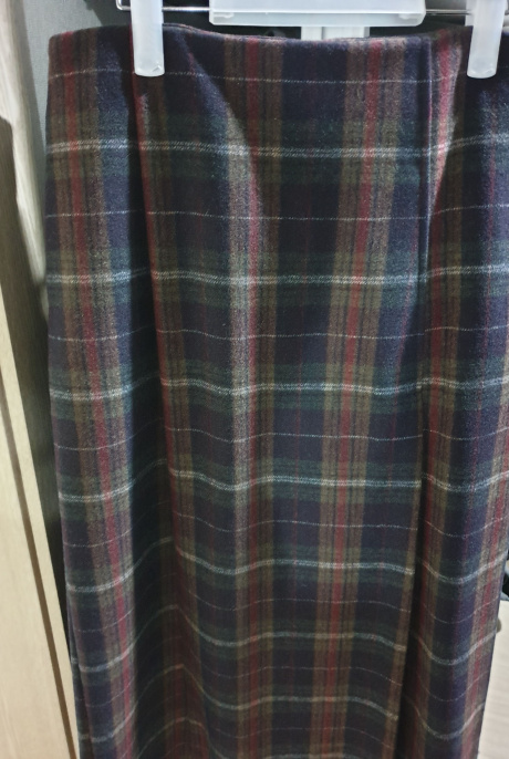 썸웨어버터(SOMEWHEREBUTTER) Vintage check wool skirt - burgundy 후기