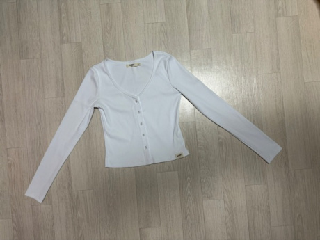 글로니(GLOWNY) G CLASSIC RIB V-NECK CARDIGAN (WHITE) 후기