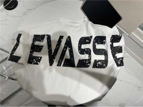 르바세(LEVASSE) 올드스쿨 백 블랙로고 오버핏 반팔티셔츠 화이트 후기