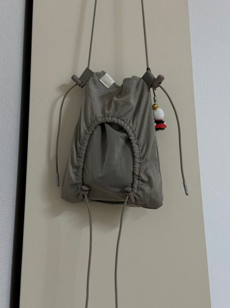 타입서비스(TYPESERVICE) Nylon Mini Bag [Brown] 후기