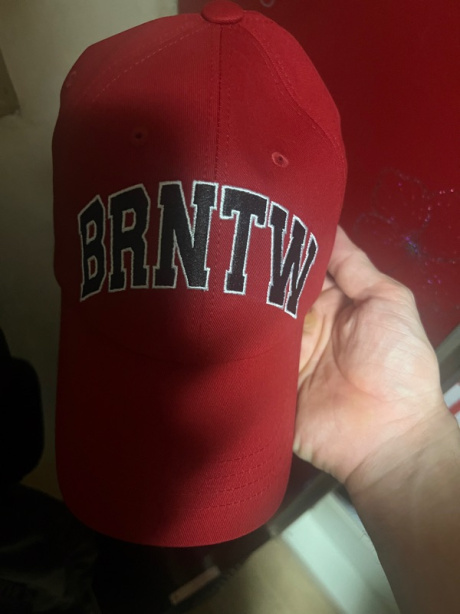 본투윈(BORN TO WIN) BRNTW ARCH BALL CAP [RED] 후기