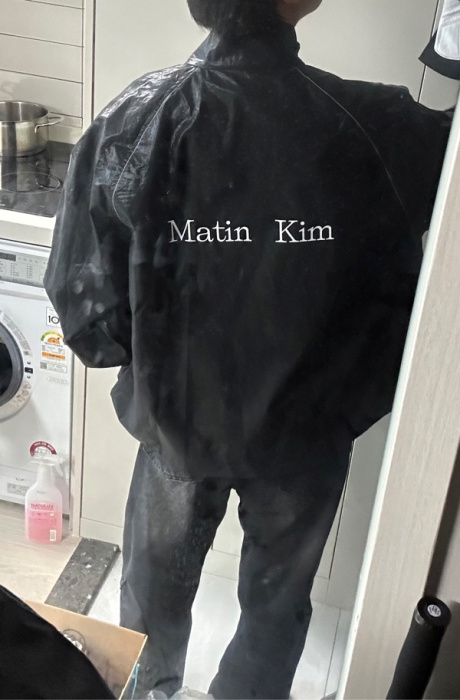 마뗑킴(MATIN KIM) MATIN KIM LOGO COATING JUMPER IN BLACK 후기