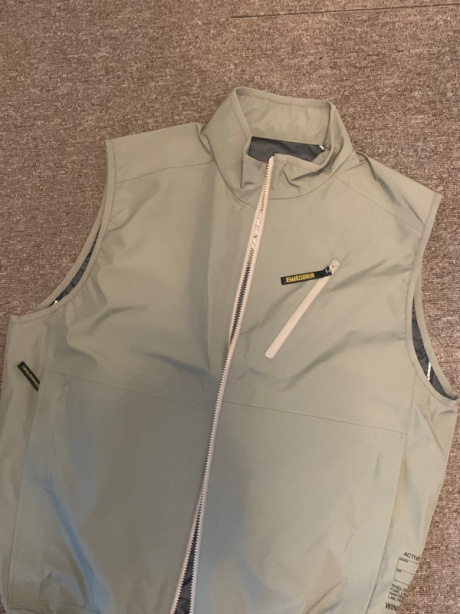 디스이즈네버댓(THISISNEVERTHAT) WINDSTOPPER® Active Tour Vest Grey 후기