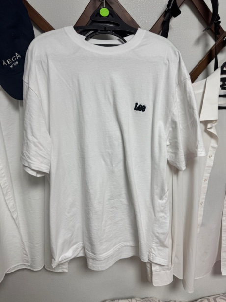 리(LEE) 스몰 트위치 로고 티셔츠 화이트 후기