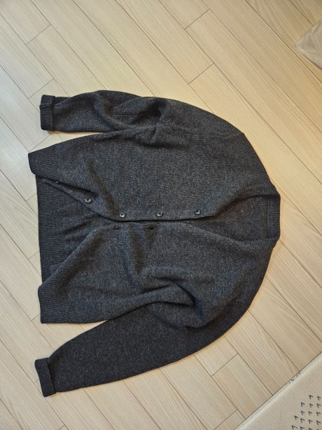 브랜디드(BRANDED) AFTER ROUND CROP CARDIGAN [CHARCOAL] 후기