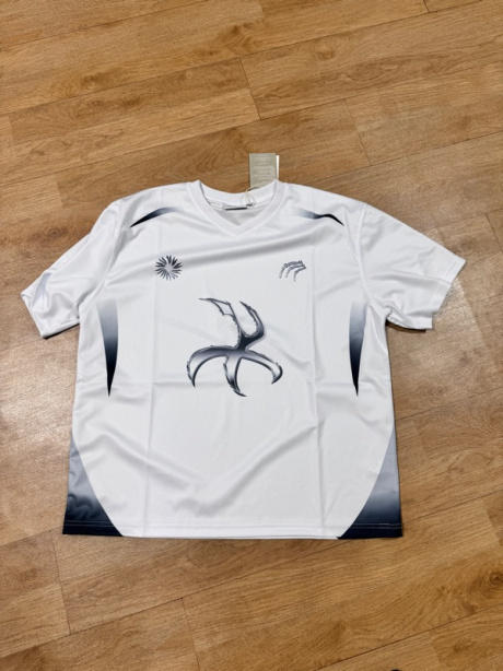 엑스톤즈(XTONZ) XTT091 미누의 트라이벌  스포티 반팔 티셔츠 (WHITE) 후기