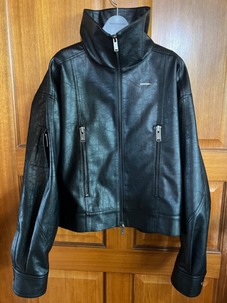 트리밍버드(TREEMINGBIRD) Bold Zip High-Neck Leather Jacket [ Black ] 후기