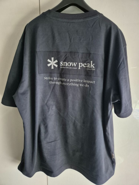 스노우피크 어패럴(SNOWPEAK APPAREL) 에어로쿨 우븐 패치 반팔 티셔츠 Dark Charcoal (S24MMFTS24) 후기