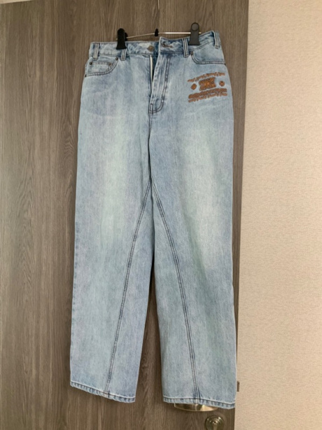 웰빙익스프레스(WELLBEING EXPRESS) Embroidered Patch Jeans  Light Blue 후기