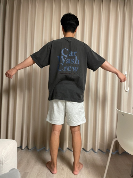 크레이지 카 워시 크루(CRAZY CAR WASH CREW) 피그먼트 로고 티셔츠 차콜 후기