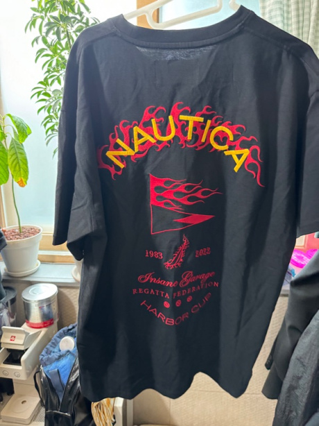 노티카(NAUTICA) [노티카 x 인세인개러지] 그래픽 자수 티셔츠 후기
