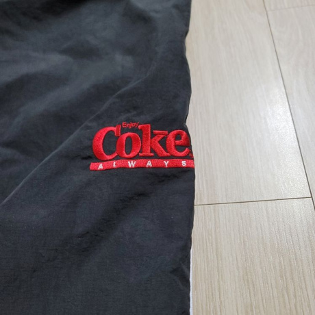코카-콜라(Coca-Cola) Side Color Nylon Pants 블랙 후기
