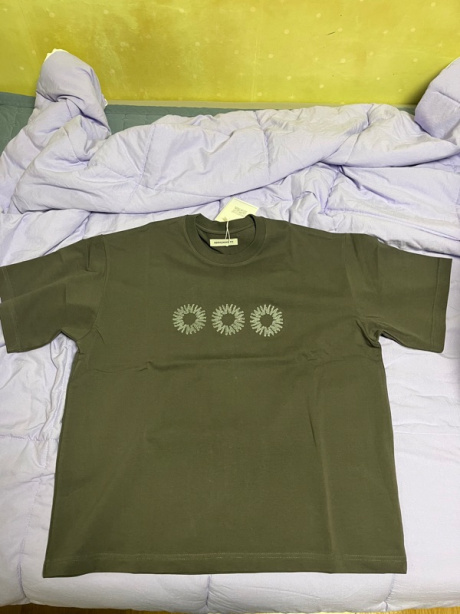 999휴머니티(999HUMANITY) EVD 로고 하프 티셔츠 (차콜) 후기
