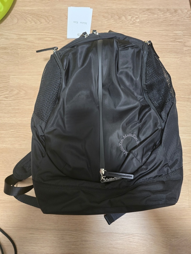 마뗑킴(MATIN KIM) EXPLORER ZIPPER BACK PACK IN BLACK - 사이즈