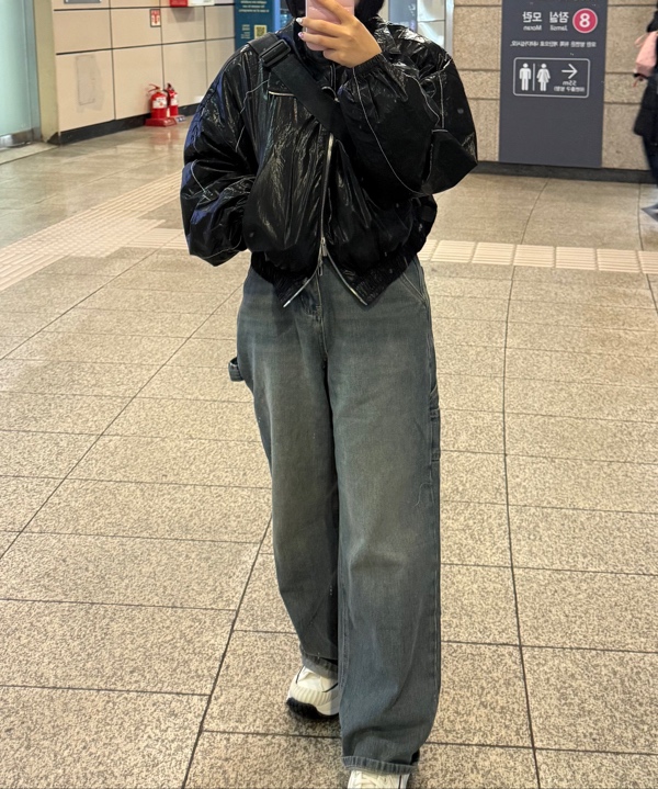 마뗑킴(MATIN KIM) MATIN COATING CROP BLOUSON IN BLACK - 사이즈