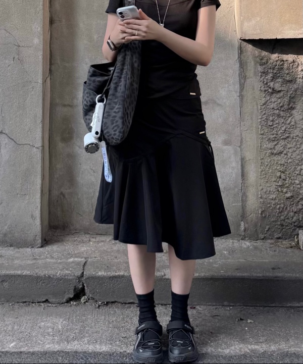 【Miseki seoul】Shirring ruffle midi skirt 미세키서울(MISEKI SEOUL) Shirring ruffle midi skirt BLACK - 사이즈