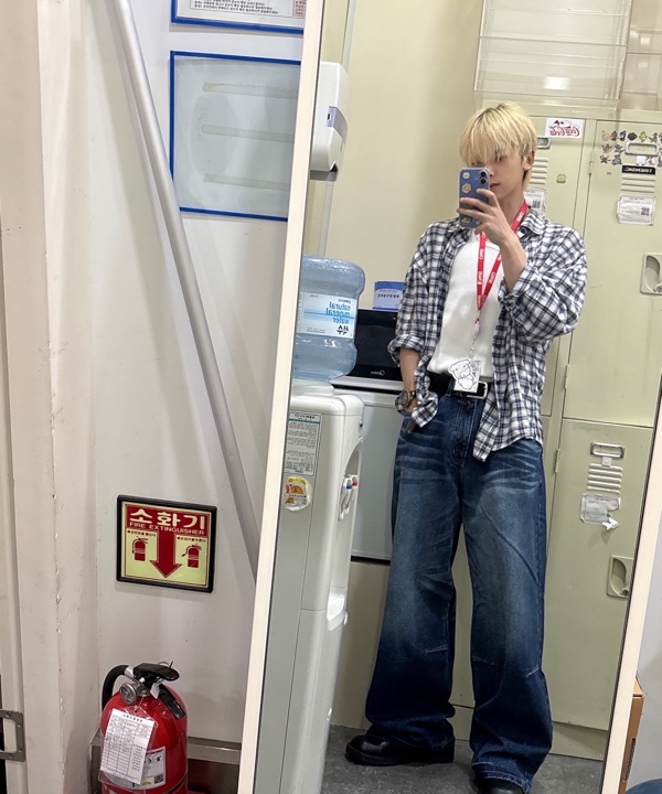 아캄(AAKAM) 2-Lined Eyelet Washed Denim Pants (Blue) - 사이즈