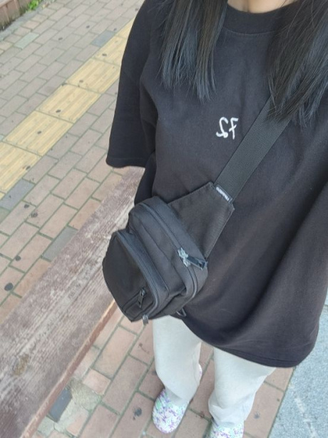 꼼파뇨(CPGN STUDIO) [16수] 레터링 타투 오버핏 티셔츠 블랙 후기