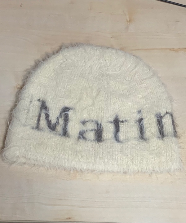마뗑킴(MATIN KIM) MATIN HAIRY KNIT BEANIE IN WHITE - 사이즈 & 후기