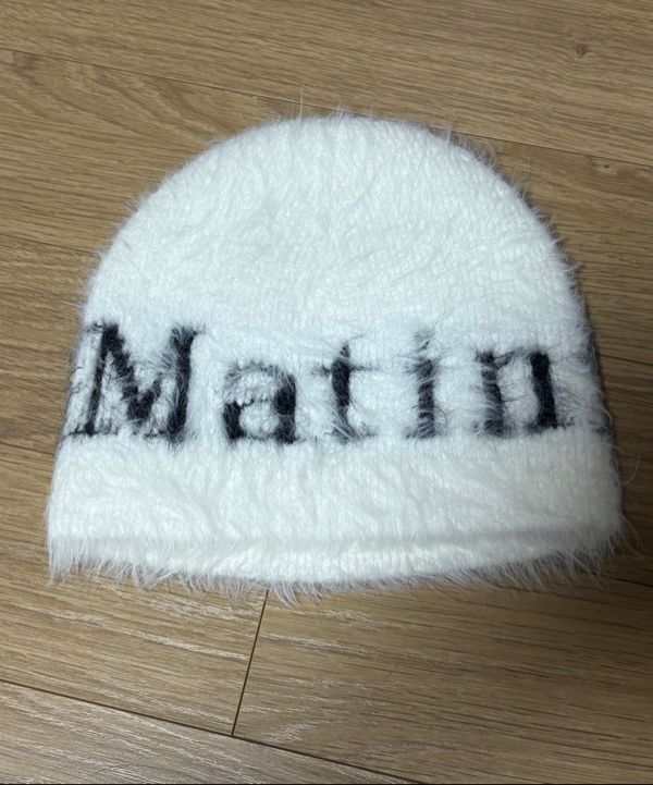 마뗑킴(MATIN KIM) MATIN HAIRY KNIT BEANIE IN WHITE - 사이즈 & 후기