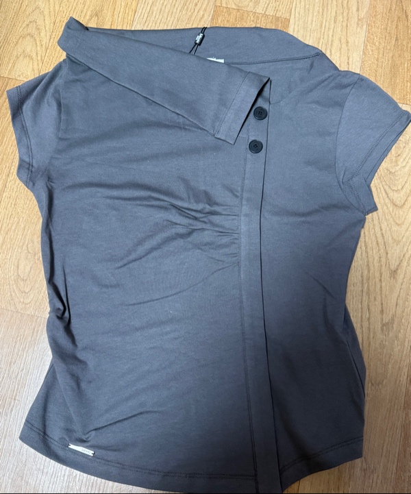 미세키서울(MISEKI SEOUL) Folding collar shirring top BLACK