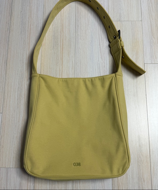 코이세이오 038(COYSEIO 038) 038 ROUND SWEAT CROSS BAG YELLOW 
