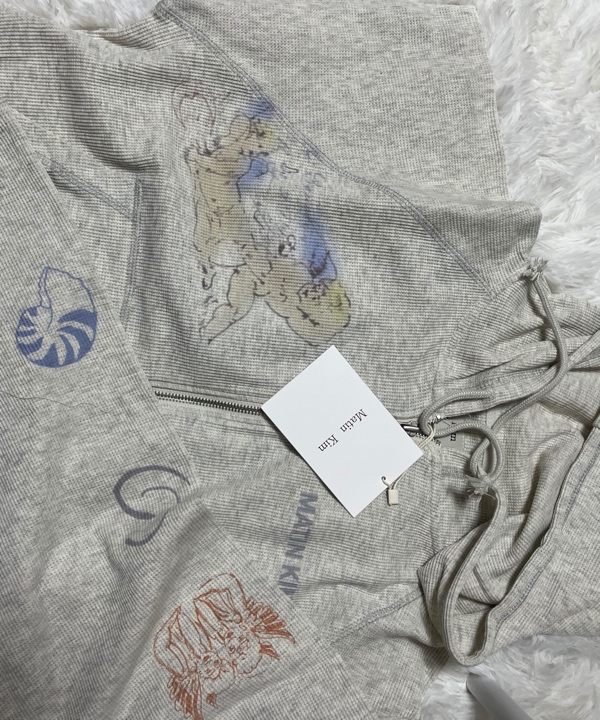 마뗑킴(MATIN KIM) SKETCH GRAFFITI WAFFLE HOODY ZIP UP IN LIGHT