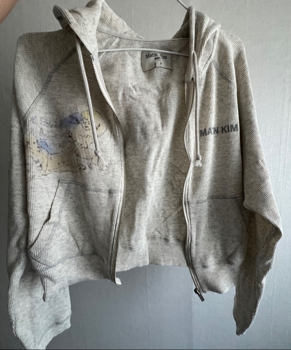 마뗑킴(MATIN KIM) SKETCH GRAFFITI WAFFLE HOODY ZIP UP IN LIGHT