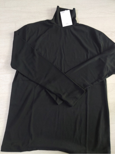 이에스엔(ESN) 퍼펙트 터틀넥 니트 티셔츠 블랙 후기