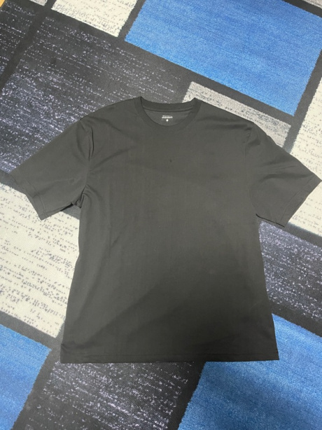 무신사 스탠다드(MUSINSA STANDARD) 릴렉스 핏 크루 넥 반팔 티셔츠 [블랙] 후기