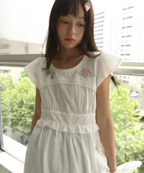 MUSINSA | NOFFICIALNOFFICE Strawberry Lace Flutter Dress Top