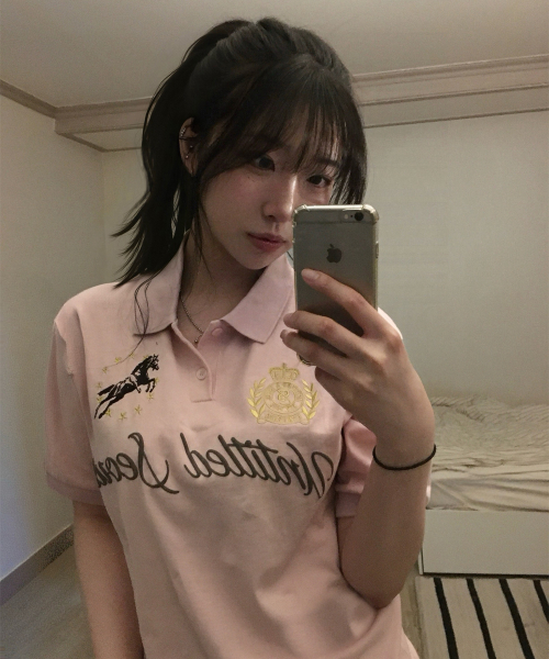 Untitled Crest Polo Crop Short Sleeve Pink