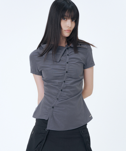 MUSINSA公式 | MISEKI SEOUL High neck shirring button shirt CHARCOAL