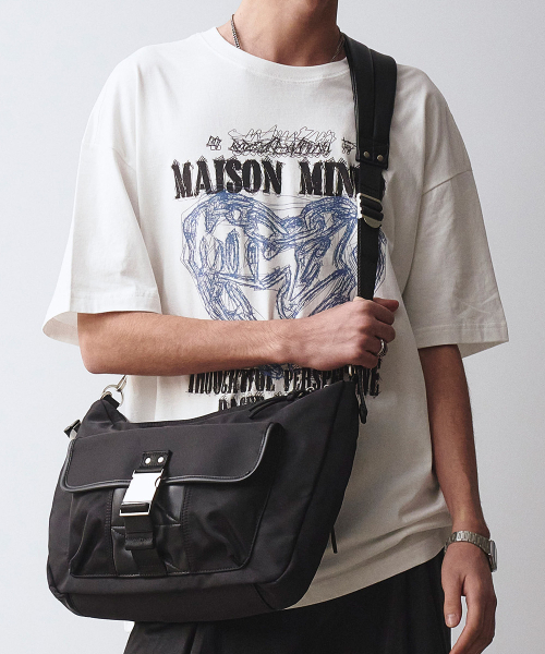 BUCKLE STRAP HOBO BAG thumbnail 4