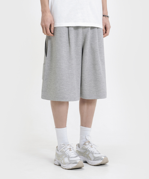 BERMUDA WIDE ONE-TUCK CARPENTER SWEAT SHORTS [GRAY] thumbnail 3