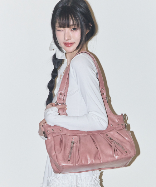 ILLIGO エンバー バックルショルダーバッグ ピンク MUSINSA公式 | ILLIGO エンバー バックルショルダーバッグ ピンク